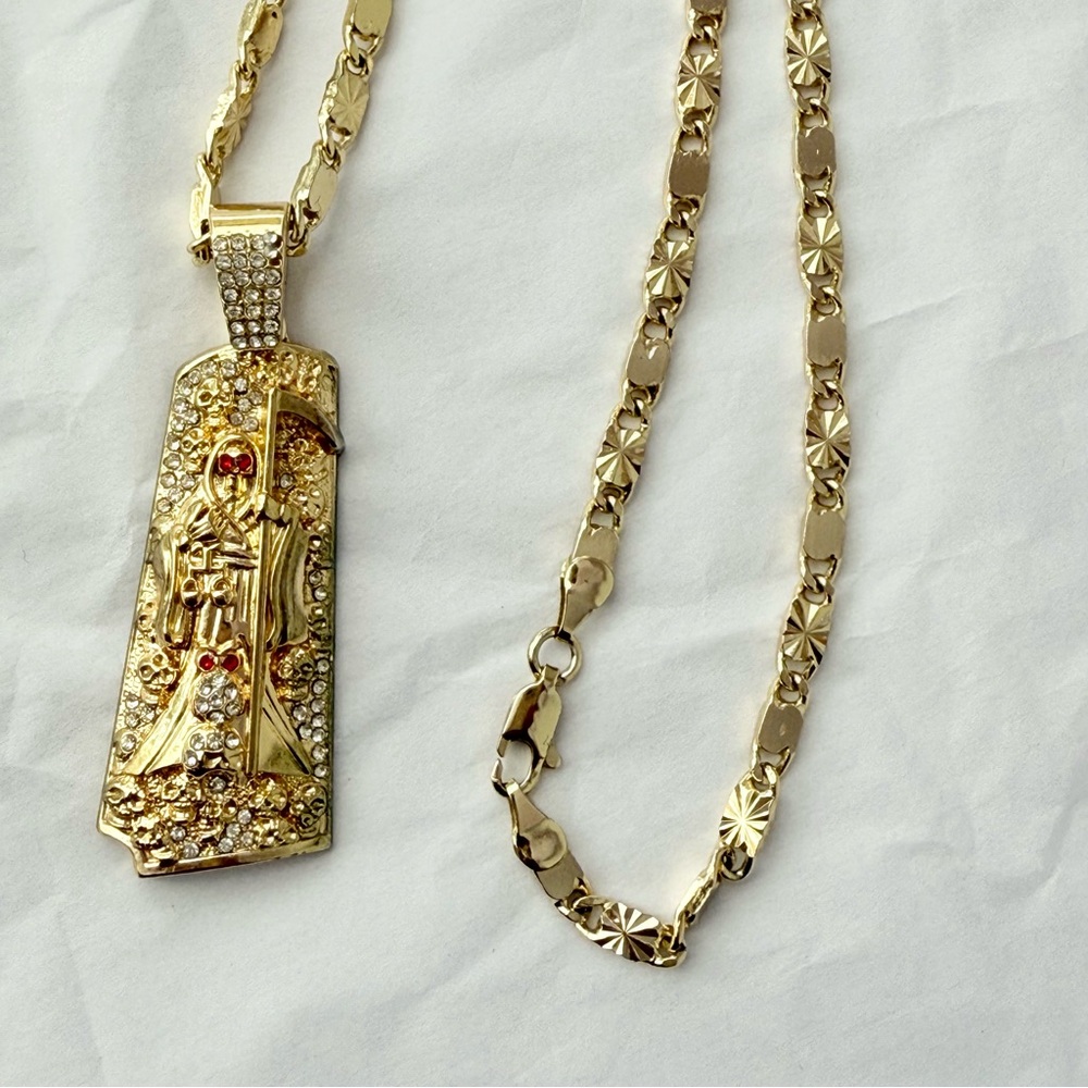 Chain with‎ Santa Death charm laminated gold new
